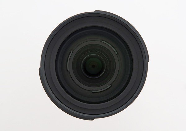 ◇【TAMRON タムロン】18-300mm F/3.5-6.3 Di III-A VC VXD ソニーEマウント用 B061 一眼カメラ用レンズ_画像2