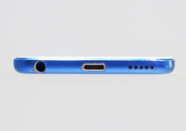 ◇【Apple アップル】iPod touch 第6世代 64GB MKHE2J/A デジタルオーディオプレーヤー ブルー_画像4