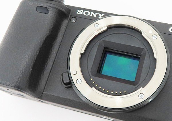 ◇美品【SONY ソニー】α6400 ダブルズームレンズキット シャッター回数：956回 ILCE-6400Y ミラーレス一眼カメラ ブラック_画像4