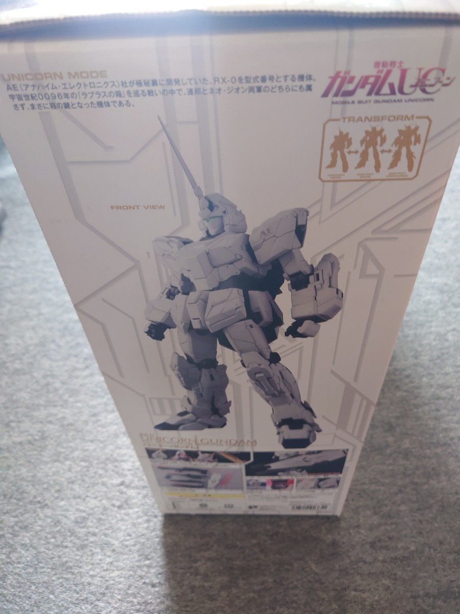 ①スタ☆組立て済BANDAI◆プラモデル/ガンプラ/1/60PGRX-ユニコーンガンダム　パーフェクトグレードモデル_画像5