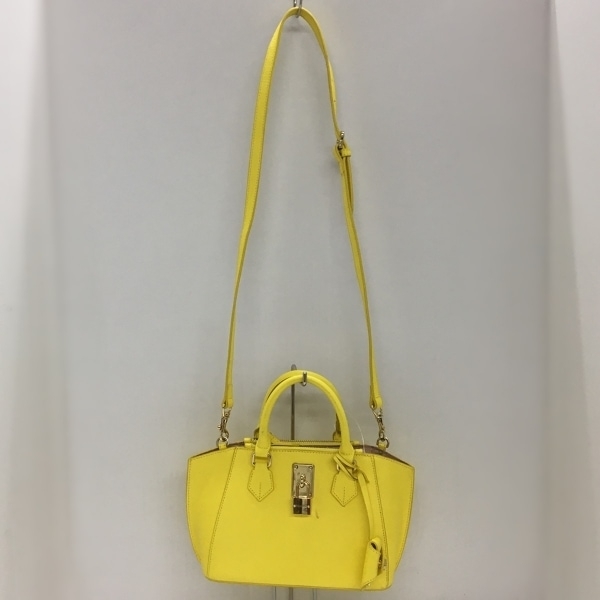  Samantha Thavasa small cho chair Samantha Thavasa Petit Choice handbag imitation leather yellow bag 