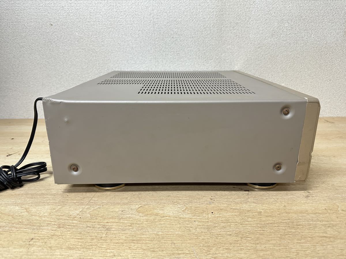 A658 DENON AVC-1550 Surround amplifier 