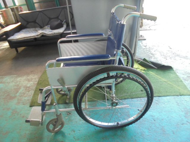 9FA1632 UI)) 介護用折り畳み式車椅子_画像9
