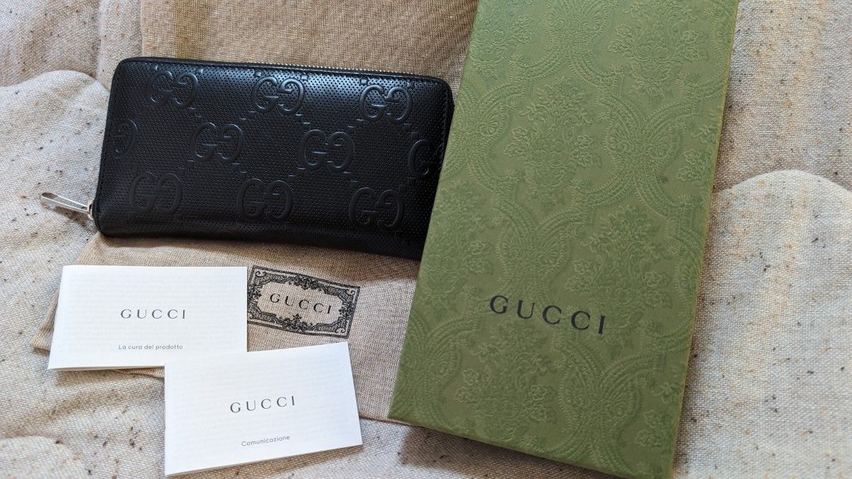 グッチ GUCCI 長財布 本革 ブラック 625558 1W3AN 1000 レザー ウォレット 黒 本物 箱付き 大容量 美品