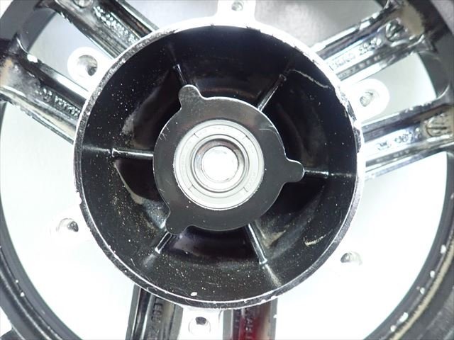 βFA11-3 ヤマハ マジェスティ250-4 SG20J (H19年式) 純正 フロントホイール 振れ?リム打ち無し！タイヤにヒビ有り！ 3分山殘！