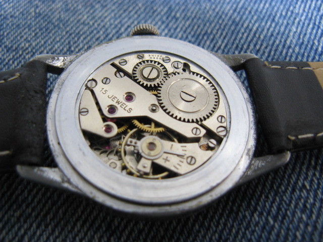 1950年代 AVIA 33mm ミリタリー アンティーク手巻腕時計 稼働品 注油済み _画像6