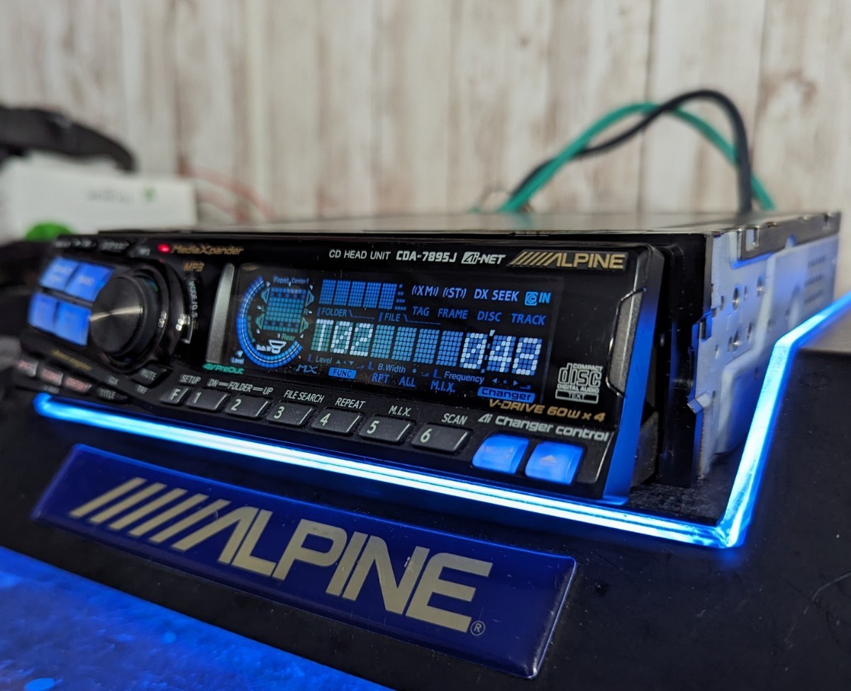 Alpine high class machine CDA-7895J MEDIA Xpander V-DRIVE Alpine high class machine CDA-7895J MEDIA Xpander V-DRIVE