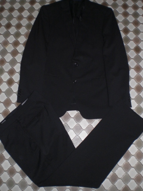 18：LES MUES　ビジネススーツ　黒　礼服　フォーマル　Y6　T175_画像1