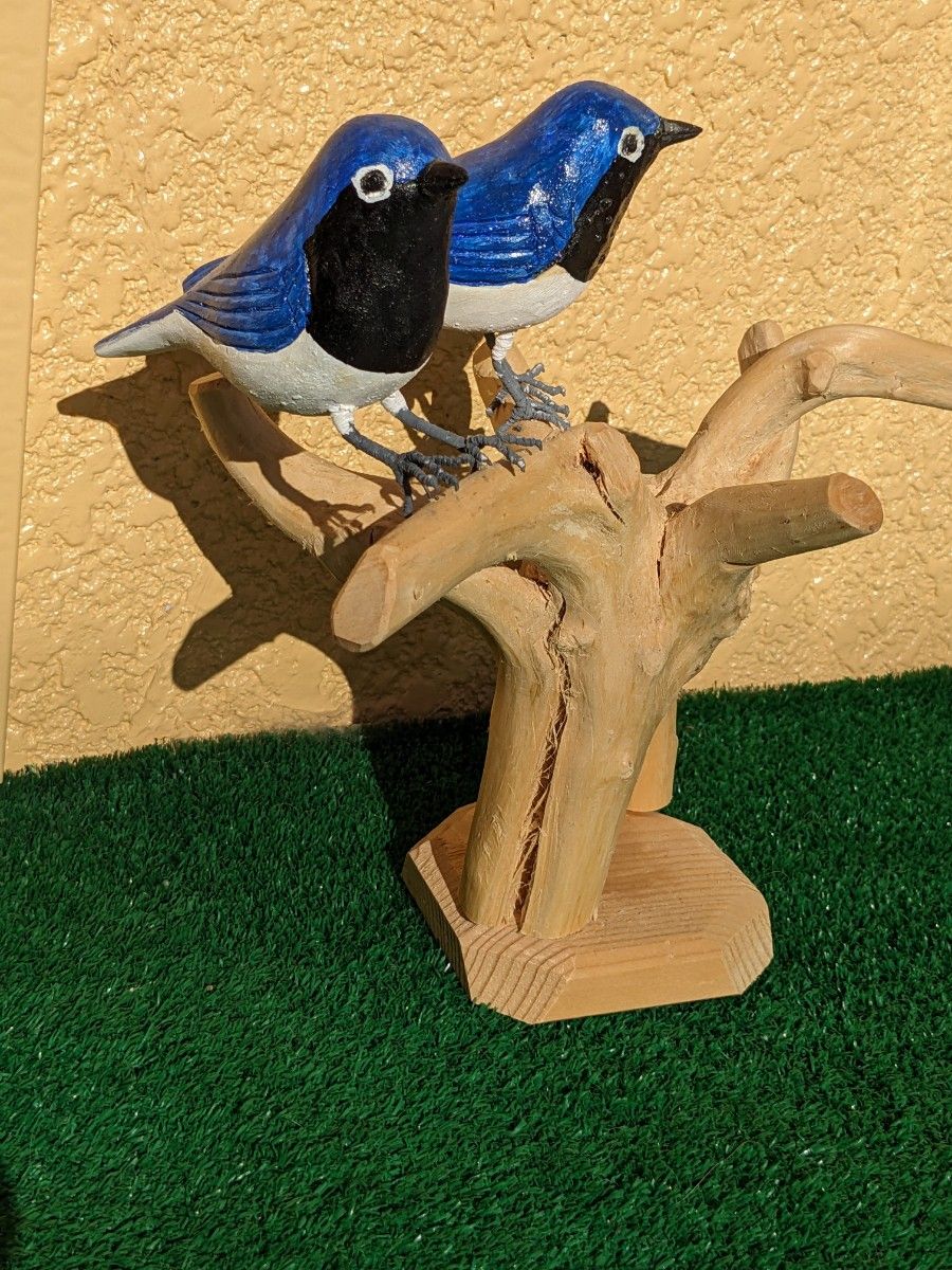 彫刻　青い鳥　2羽