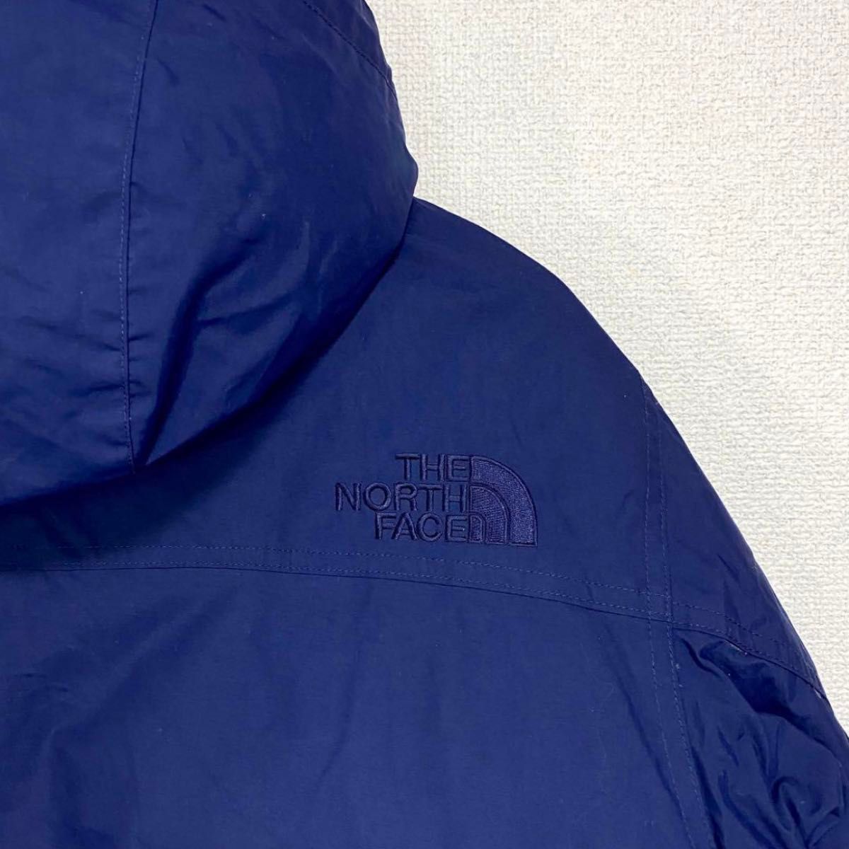 美品特価! ノースフェイス ダウンジャケット メンズM 透湿防水 フード着脱可能 THE NORTH FACE ロゴ刺繍