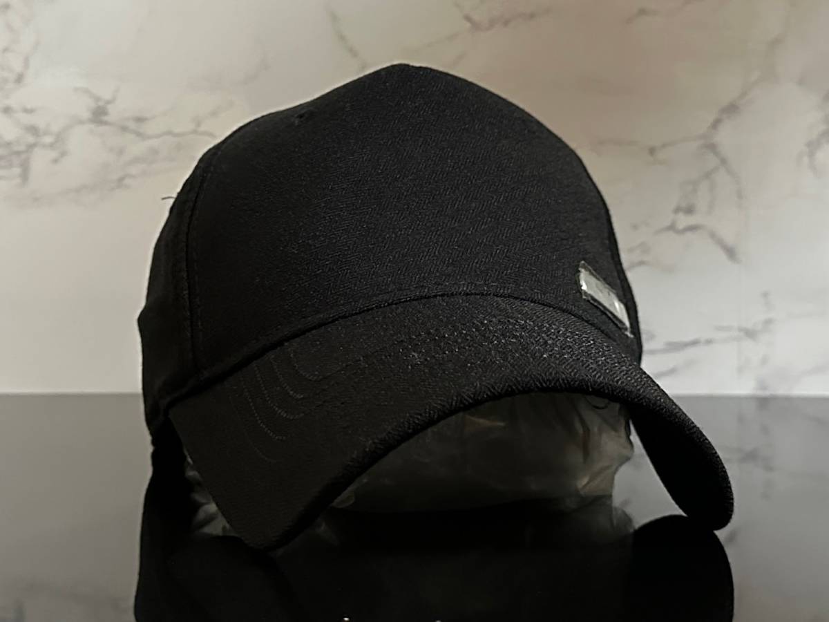 【未使用品】50F★OAKLEY オークリー キャップ 帽子 CAP 上品で高級感のあるブラックの伸縮素材にメタル製ロゴ♪《伸縮前57㎝～60㎝位迄》_画像2