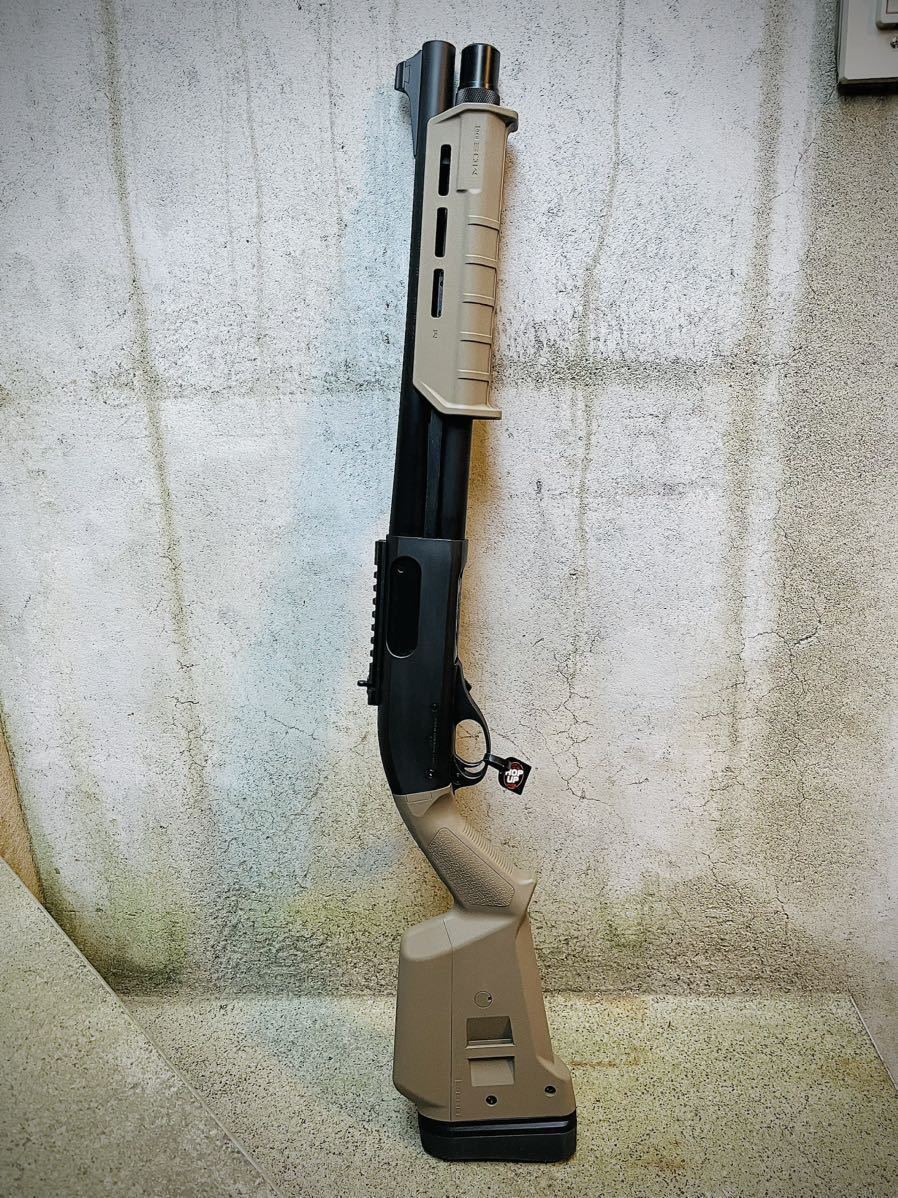 東京マルイ m870 CO2 実物MAGPUL SGA870 TANカラーLOWTEC 東京マルイ m870 CO2 実物MAGPUL SGA870 TANカラーLOWTEC