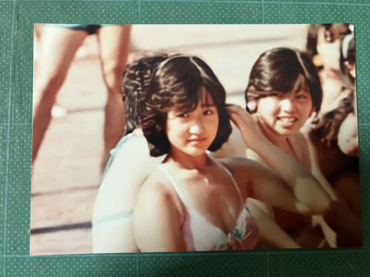【レア】 岡田有希子　写真　水着　ふっくら　80年代アイドル_画像2