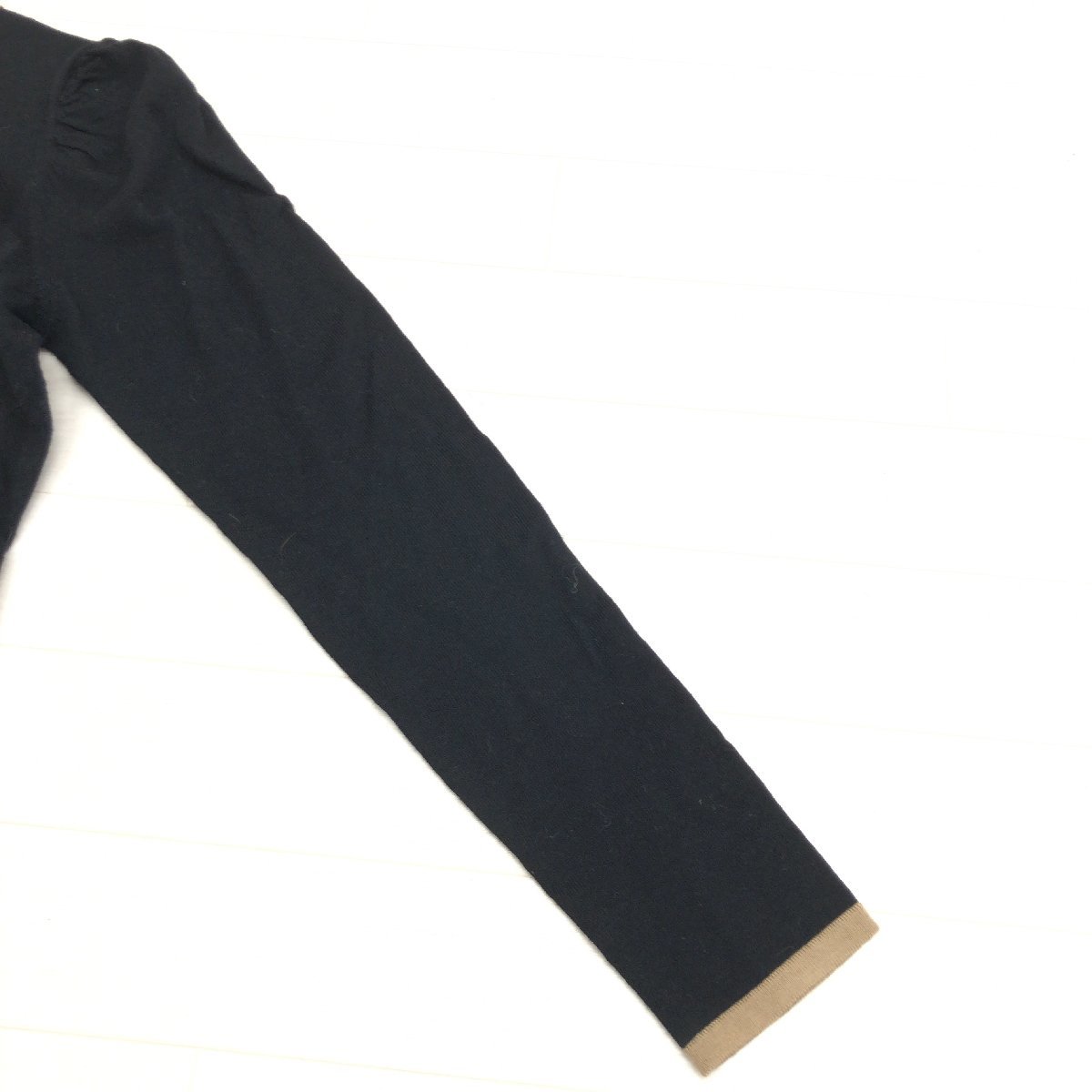 美品 M’S GRACY エムズグレイシー ウール100% ビジュー装飾 ニット セーター 40(L) 黒 ブラック 長袖 国内正規品 レディース 女性用_画像6
