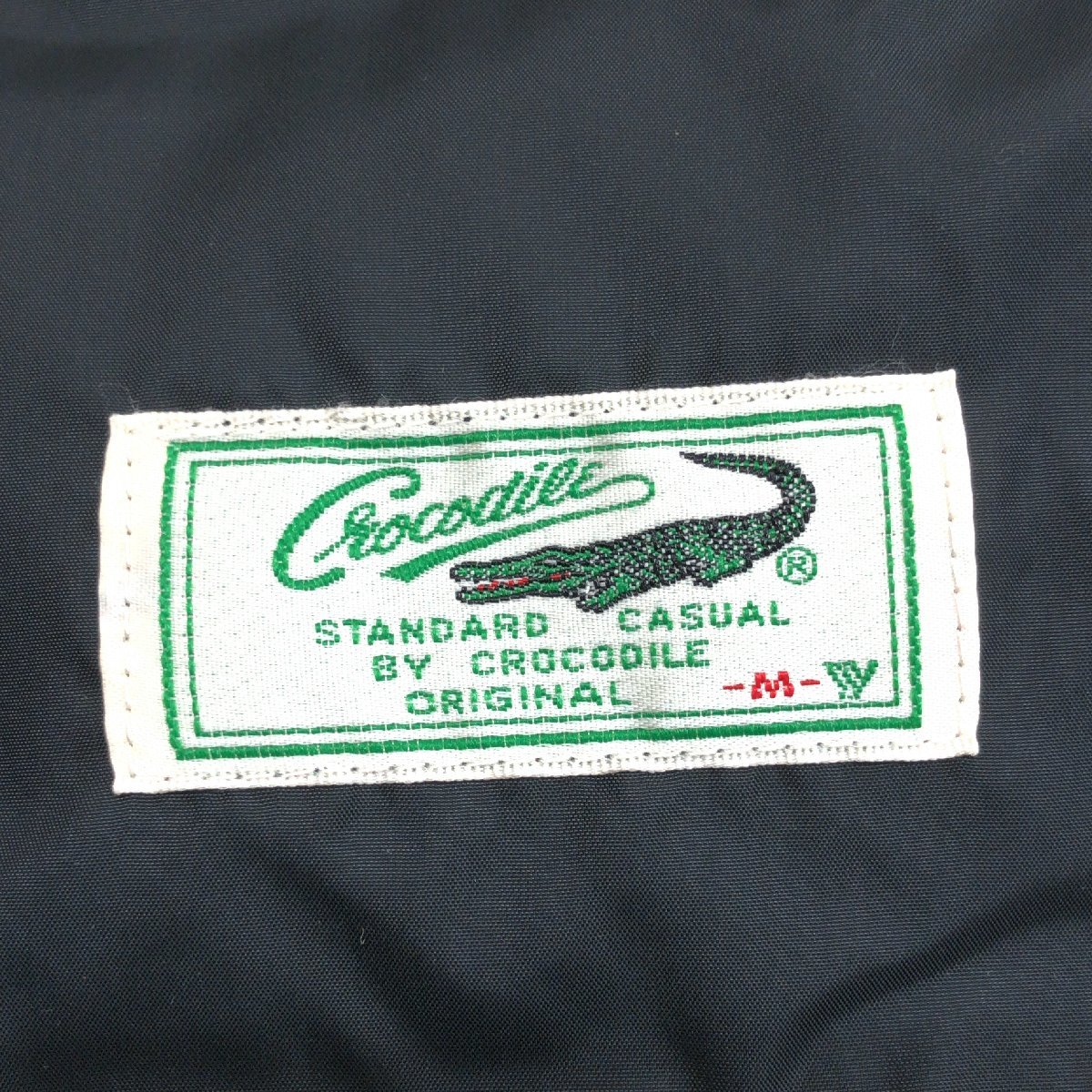 ●Crocodile クロコダイル 軽量 ロゴ刺繍 ダウンジャケット M 黒 ブラック ブルゾン インナーダウン 国内正規品 メンズ 紳士_画像3