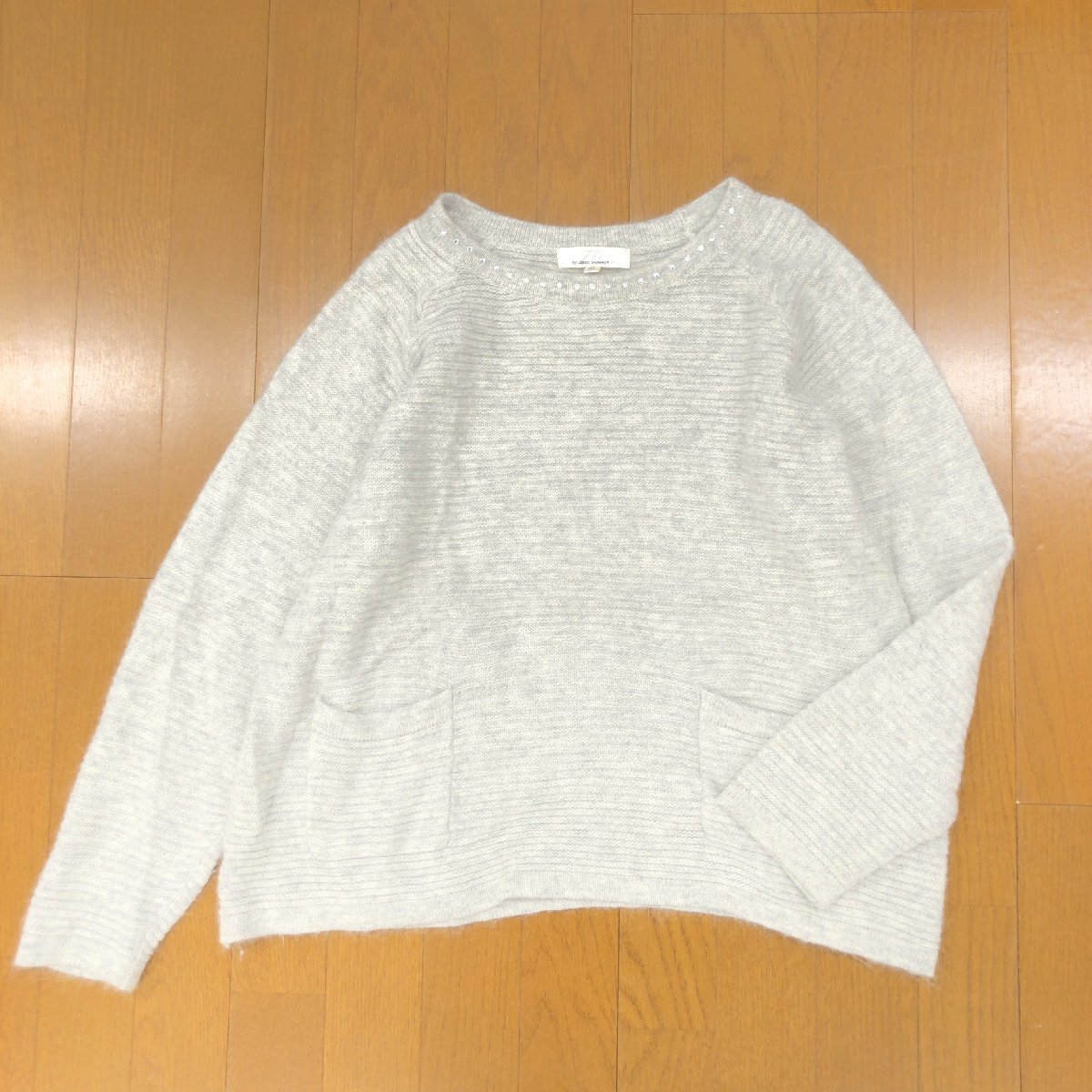 ●77i JUNKO SHIMADA ジュンコシマダ ウールブレンド アンゴラ ニット セーター 4L ライトグレー ビジュー装飾 3XL ゆったり 大きい 女性用_画像1