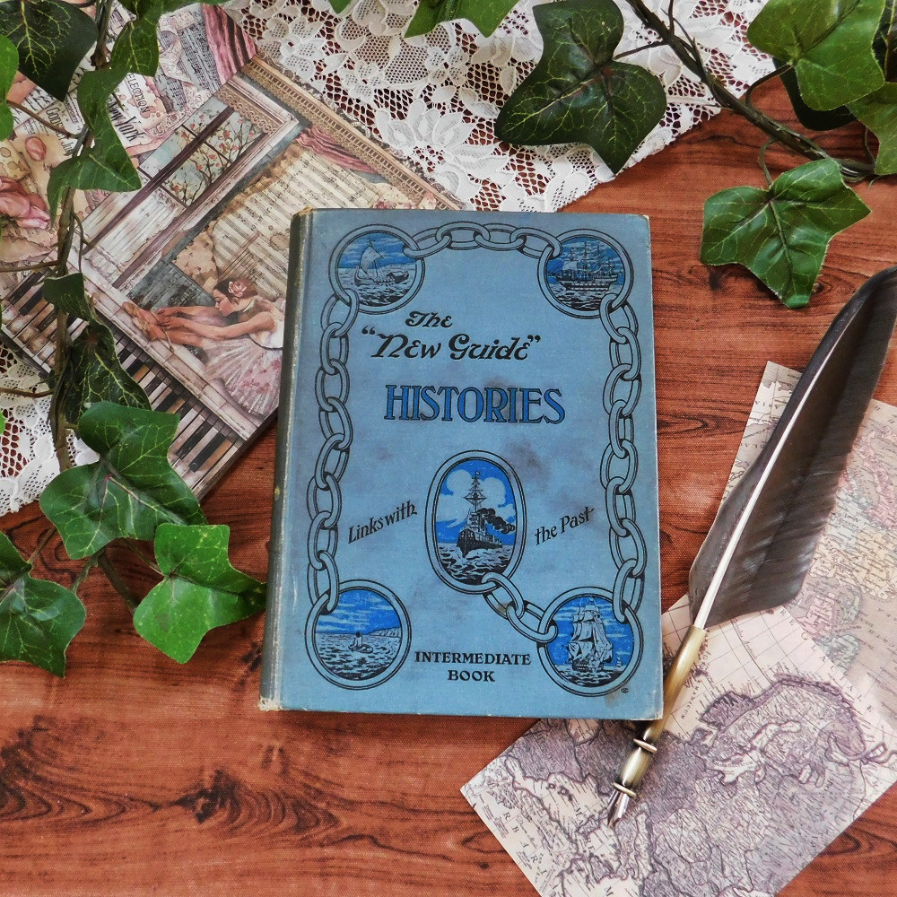 ゜+ 1931年 イギリスの産業革命の歴史書 洒落た表紙の古書 英国 ゜+ 1931年 イギリスの産業革命の歴史書 洒落た表紙の古書 英国