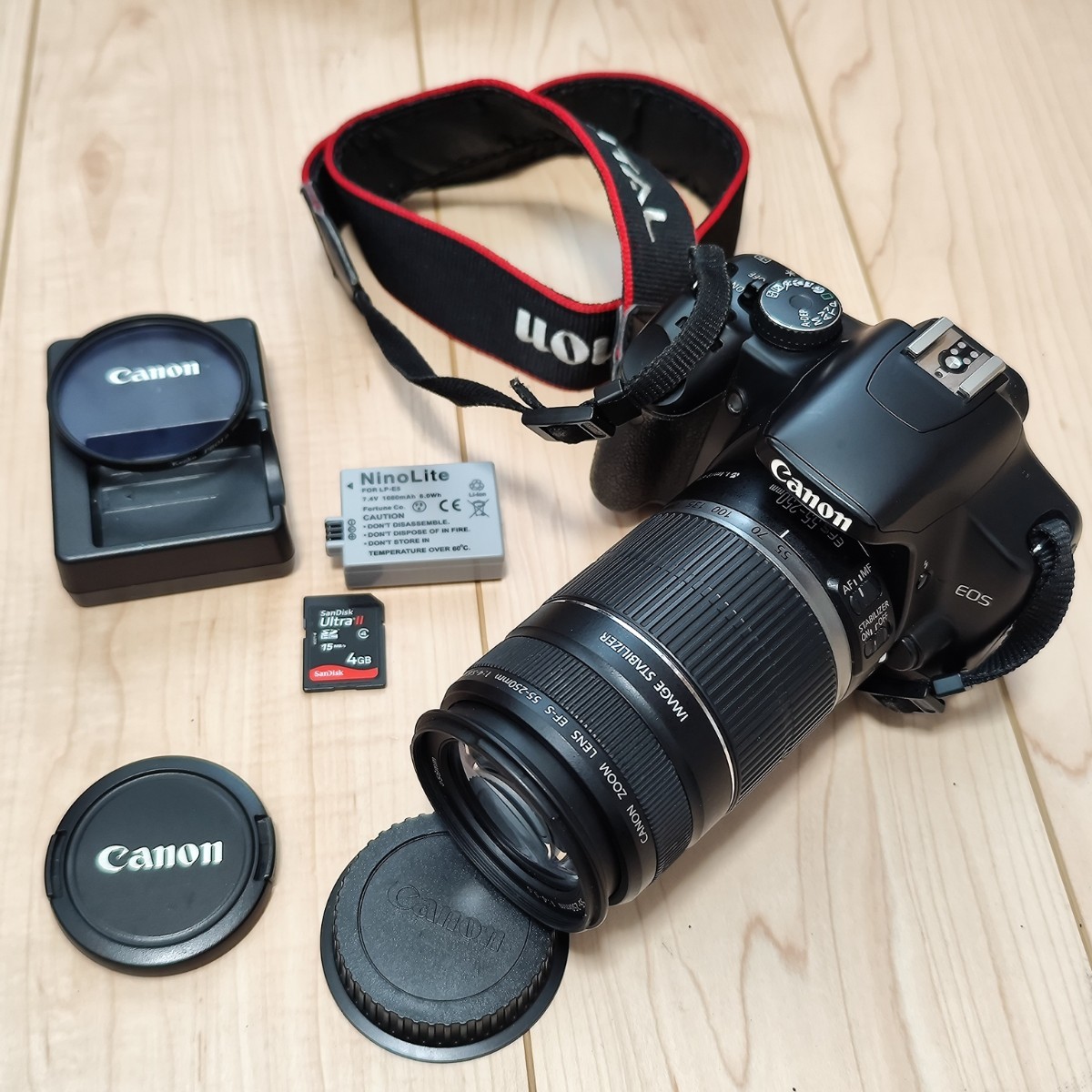 Canon キヤノン ボディ EOS kiss X2 、レンズ EF-S 55-250mm F4-5.6 IS 動作確認済 中古　キャノン デジタル一眼レフ SDカード_画像1