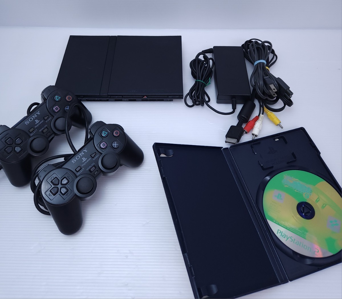 美品 / 動作品 ソニー SONY PS2 PlayStation2 SCPH-70000b Charcoal Black ソニー プレイステーション２,ゲームソフト(2)
