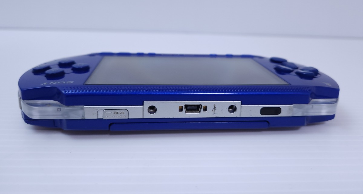 レトロゲーム / 動作品 ソニー SONY PSP-1000 ソニー PSP-1000 本体 +2GB メモリカード/ 希少品 (234)の画像8