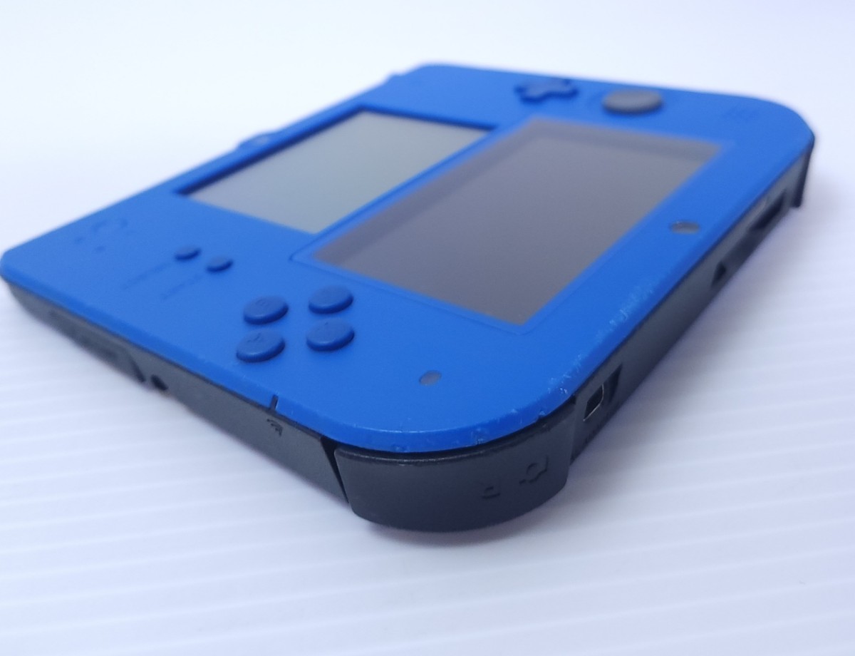 動作品 Nintendo ニンテンドー2DS (FTR-001) ブルー 本体 付属品なし 4GBメモリカード.(221)_画像3