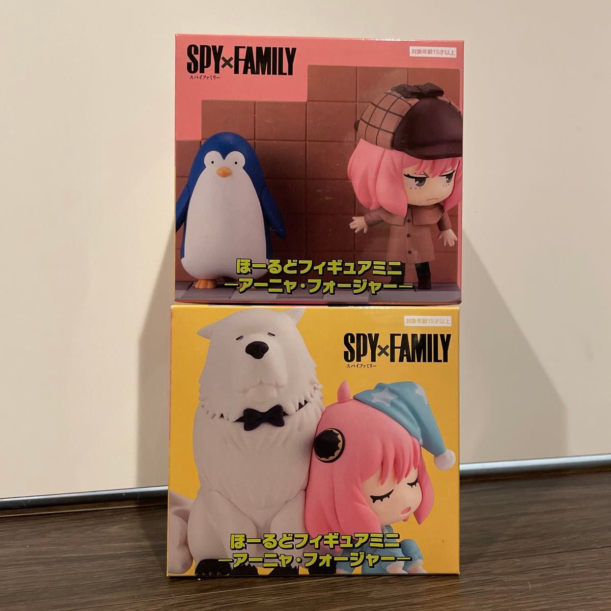 SPY×FAMILY  ほーるどフィギュアミニ　アーニャ　2種セット