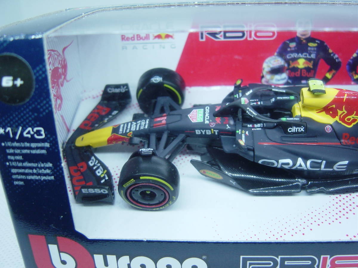 送料300円～ burago 1/43 Red Bull RB18 2022 #11 S.Perez レッドブル ペレス_画像2