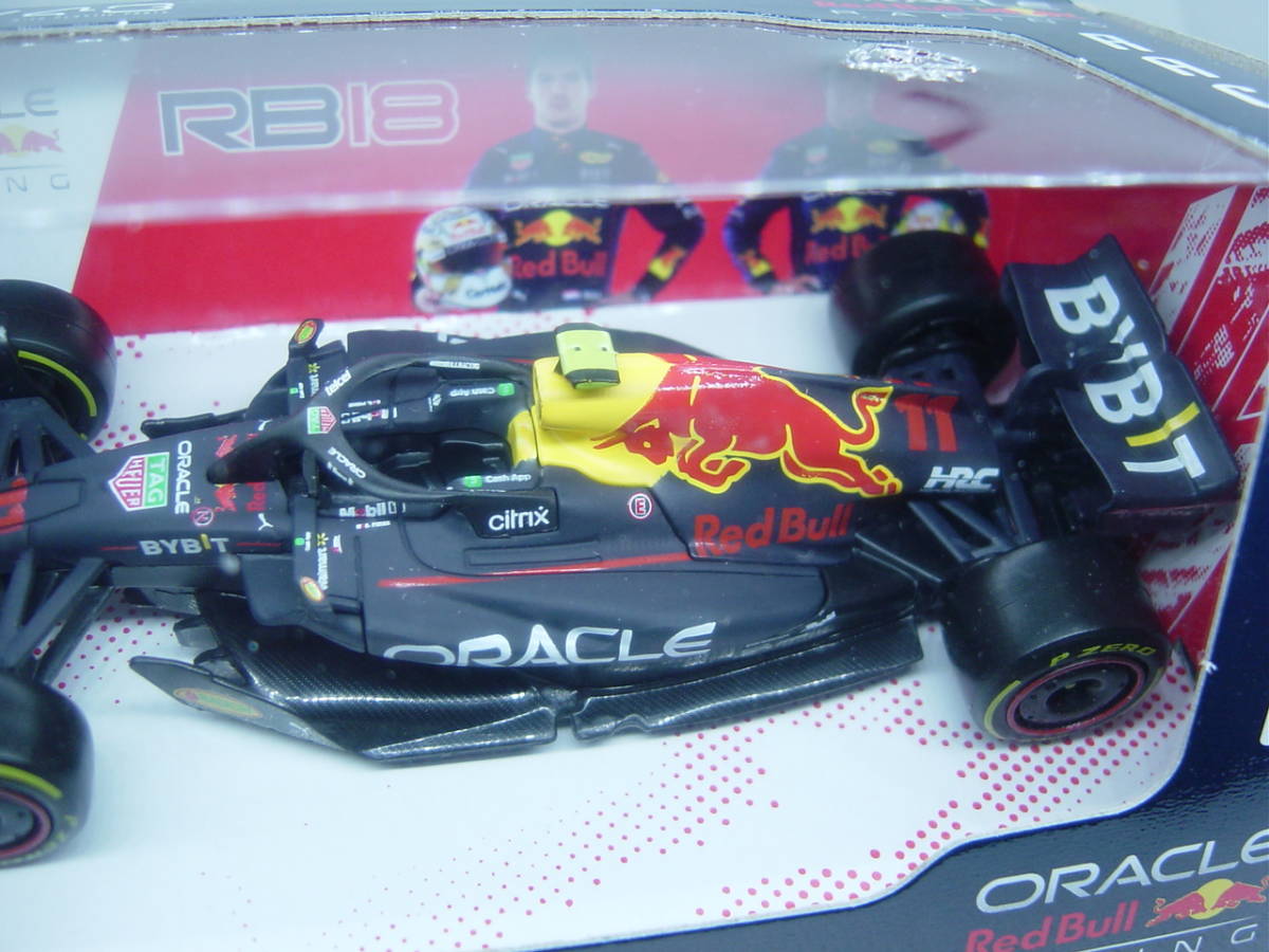 送料300円～ burago 1/43 Red Bull RB18 2022 #11 S.Perez レッドブル ペレス_画像3