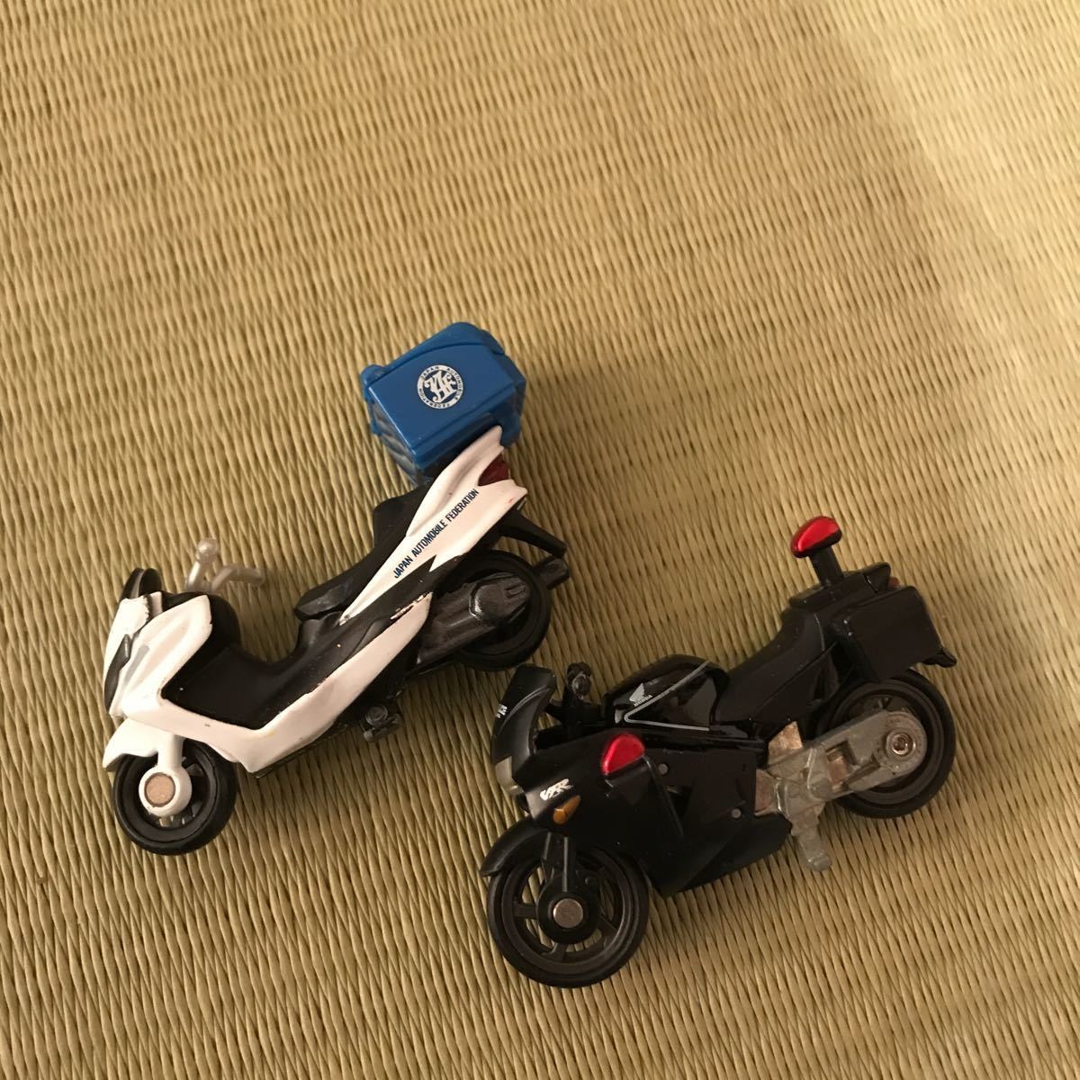 トミカ TOMICA トミカミニカー スポーツカー　バイクなど　中古　未使用一点含む(三菱トライトン　No.109 まとめて_画像2