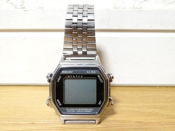 希少 70年代 ビンテージ SEIKO ALBA アルバ W136-4A20 デジタル 腕時計 シリアルナンバー入り オールド 昭和 当時物 現状