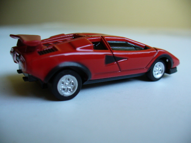 UCC Lamborghini collection Lamborghini Countach LP500S レッド 赤 kyosho ランボルギーニ 京商 プルバックカー カウンタック 1/72_画像4