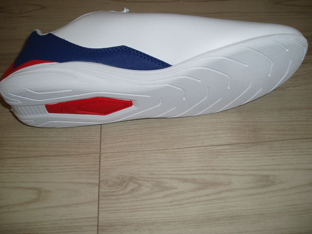  быстрое решение! новый товар *PUMA ×BMW MMS дрифт кошка tesima обувь для вождения 26.5cm( ширина маленький .) 307304 белый 