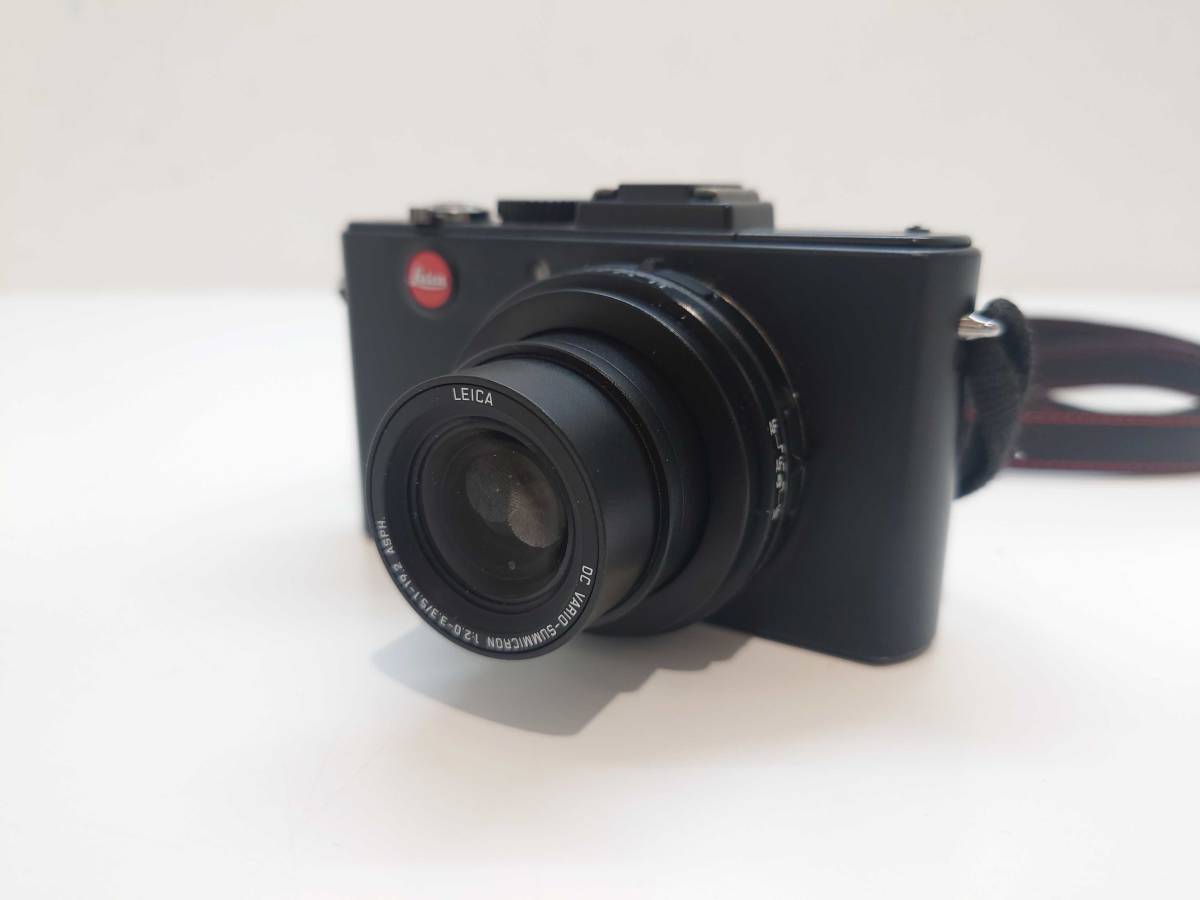 ★☆#18270 Leica D-LUX5 DC SUMMICRON 1:2.0-3.3/5.1-19.2 コンパクトデジタルカメラ　通電確認済☆★_画像1