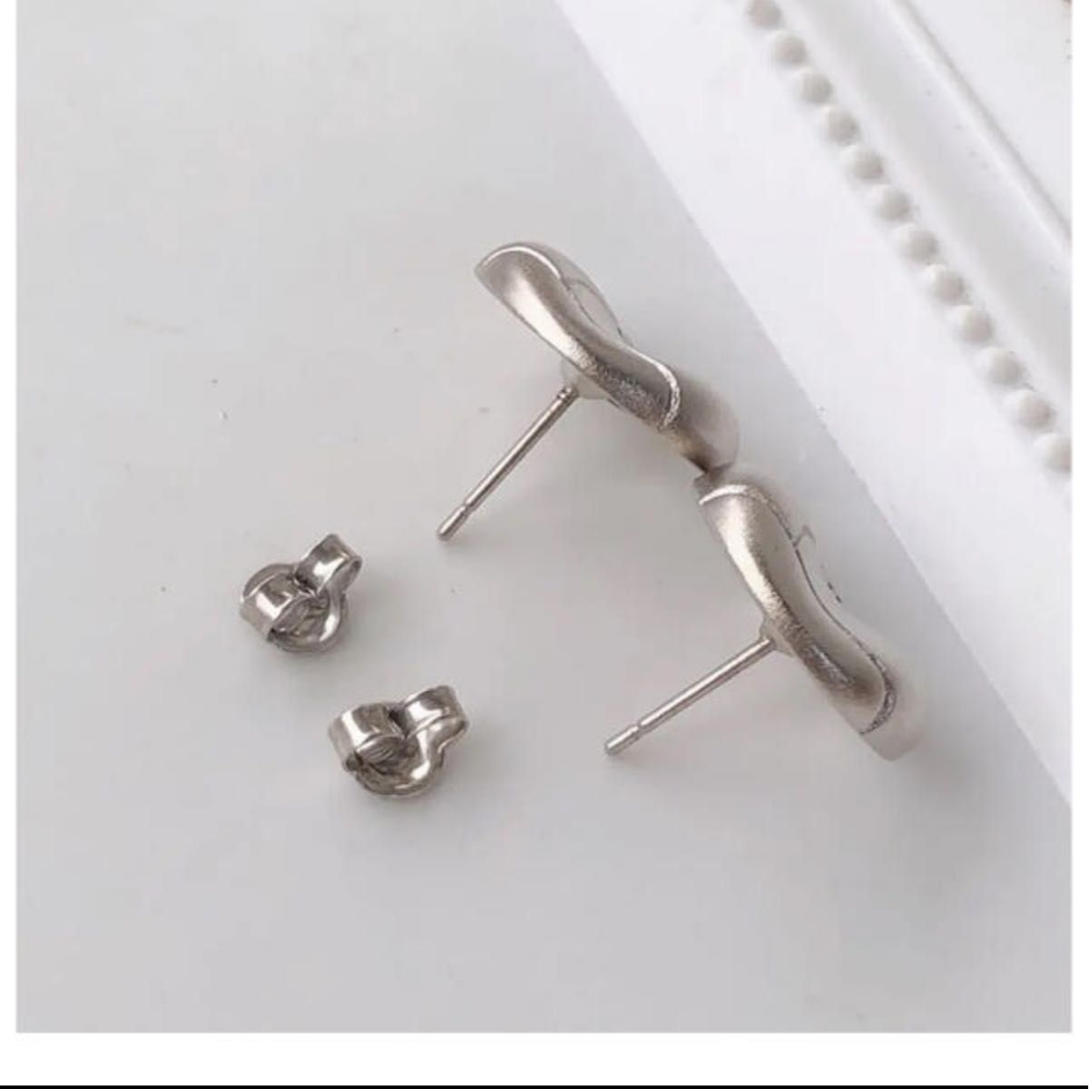 ヴィンテージ 希少 CHANELシャネル ボタン ピアス シルバー 正規 ヴィンテージ 希少 CHANELシャネル ボタン ピアス シルバー 正規