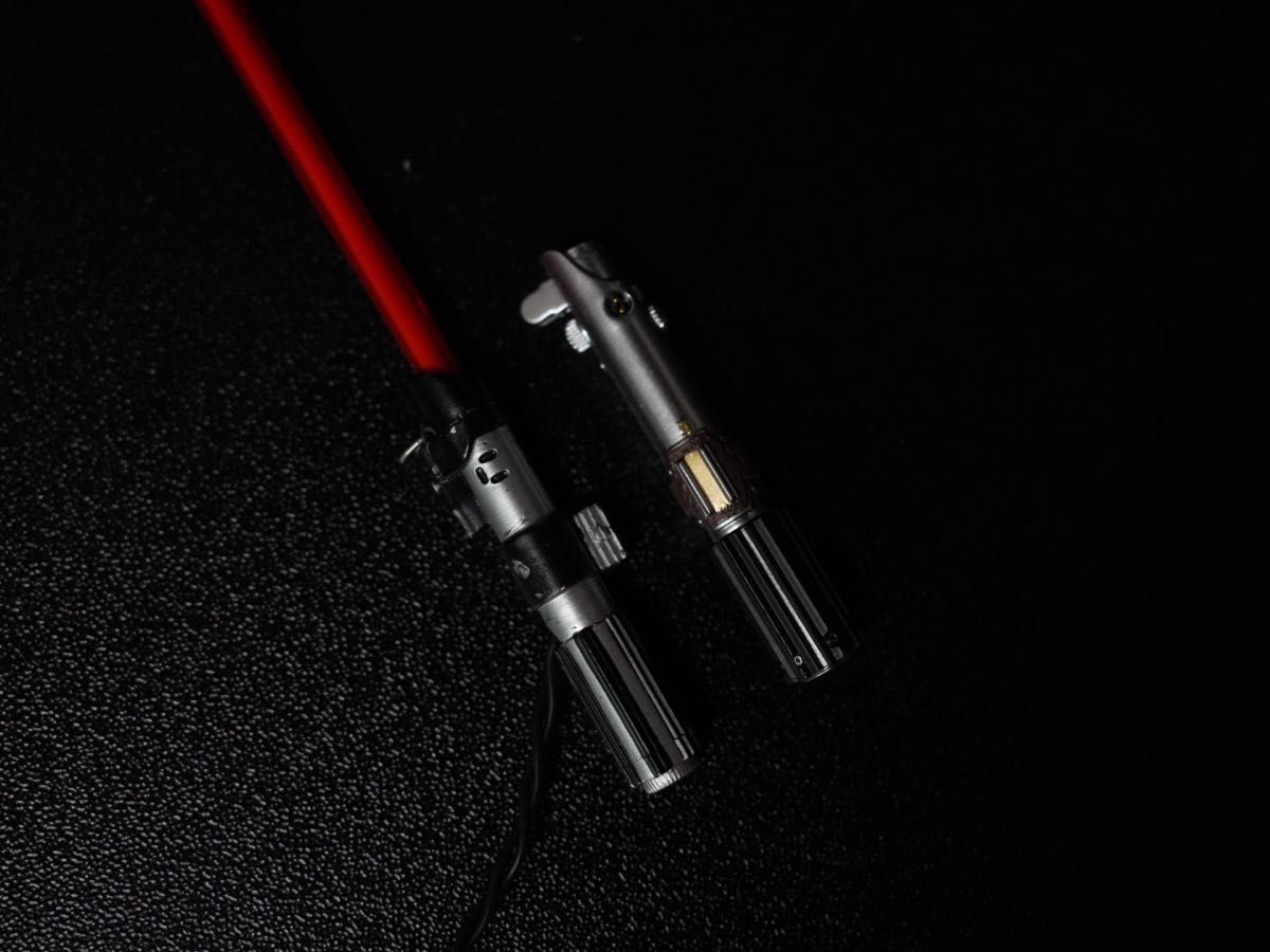 1/6 ダース・ベイダー USB充電式 ライトセーバーホットトイズ 1/6 ダース・ベイダー USB充電式 ライトセーバーホットトイズ