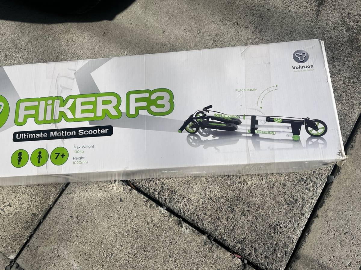 Y Fliker F3 フリッカー 折りたたみ 3輪スクーター の画像3