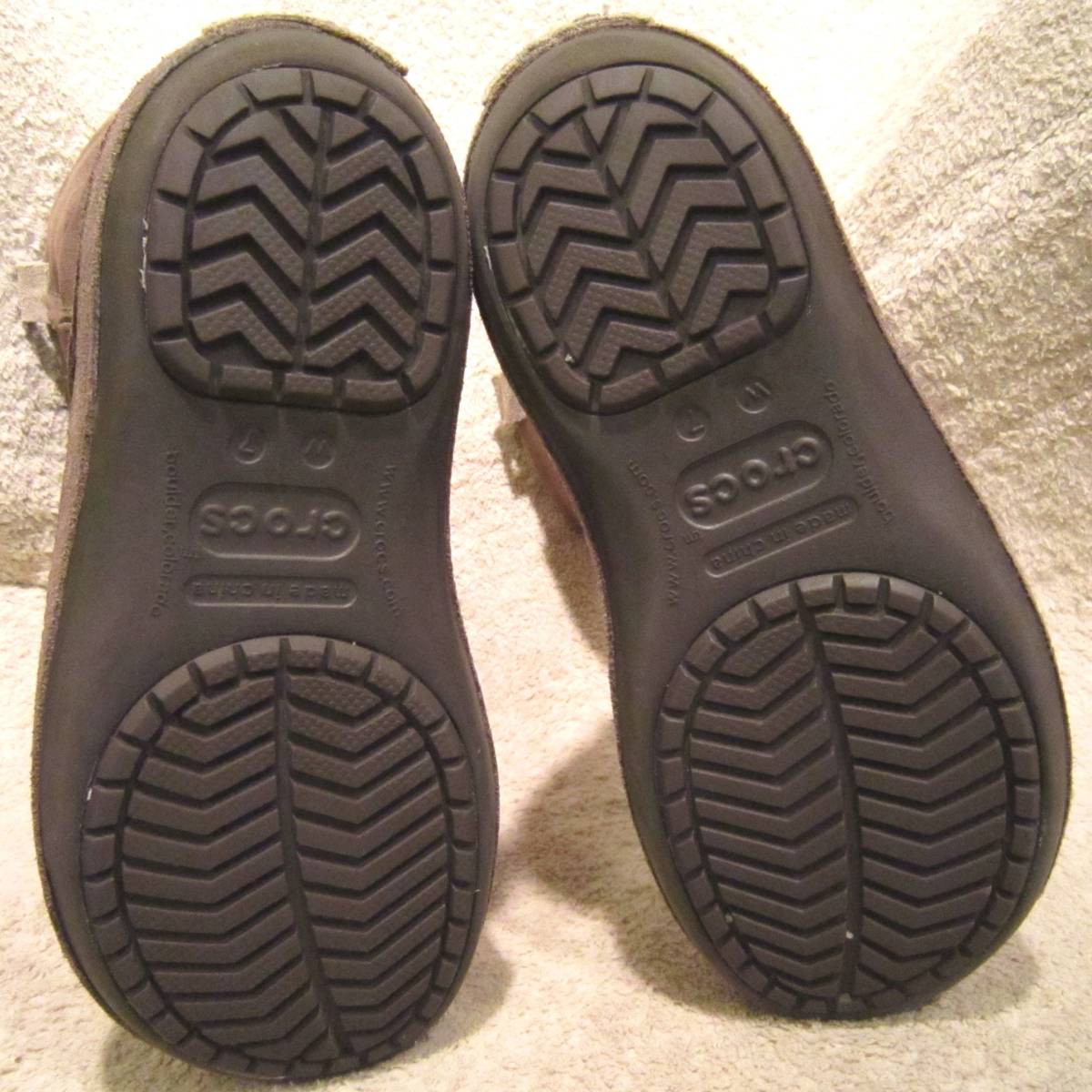 クロックス　レディースブーツ（11089）　茶スエード　　W7　約24㎝　　　　　　CROCS　ブラウン　　外寸高さ約30㎝　　wj2401b_画像4