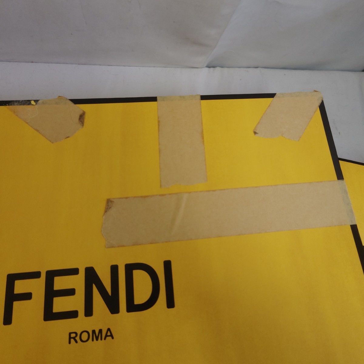 ◎【 FENDI 空箱 大量まとめ売り】 フェンディ 箱 ボックス ハイブランド 紙箱 サイズ色々 状態込み込み 21.4kg 134-67_画像10