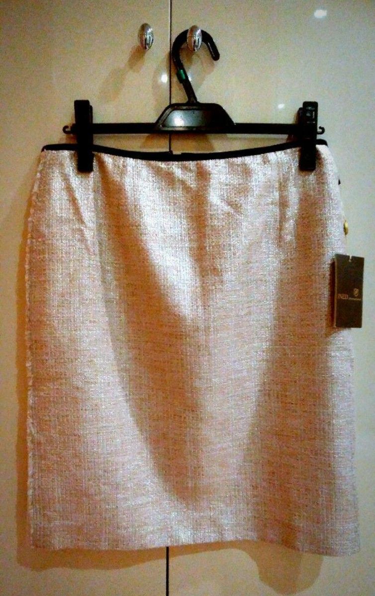 【新品タグ付き！】INED  スカート  13号  トールサイズ