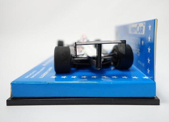 限定生産 MINICHAMPS 1/43 1994 INDY CAR WORLD SERIES マリオアンドレッティ LOLA T94 FORD ＃6 ⑬_画像3