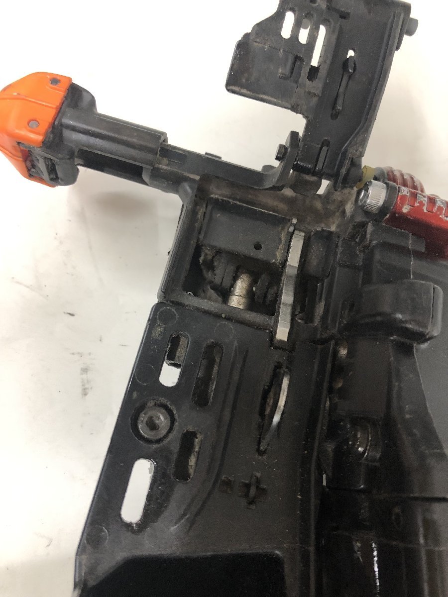 中古品 エア工具 MAX マックス 41mm高圧ねじ打機 HV-R41G4 中古品 エア工具 MAX マックス 41mm高圧ねじ打機 HV-R41G4
