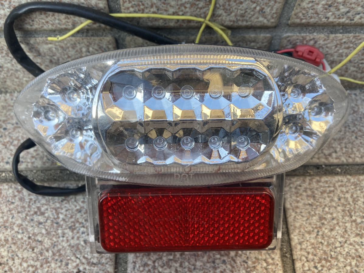 スズキ[GSX1300R]ハヤブサ[GW71A]中古[LED]テールランプの画像1