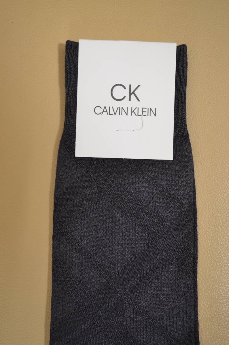 新品　未使用　タグ付き　男性　CALVIN KLEIN　カルバンクライン　綿混ソックス　2足セット 送料無料_画像3