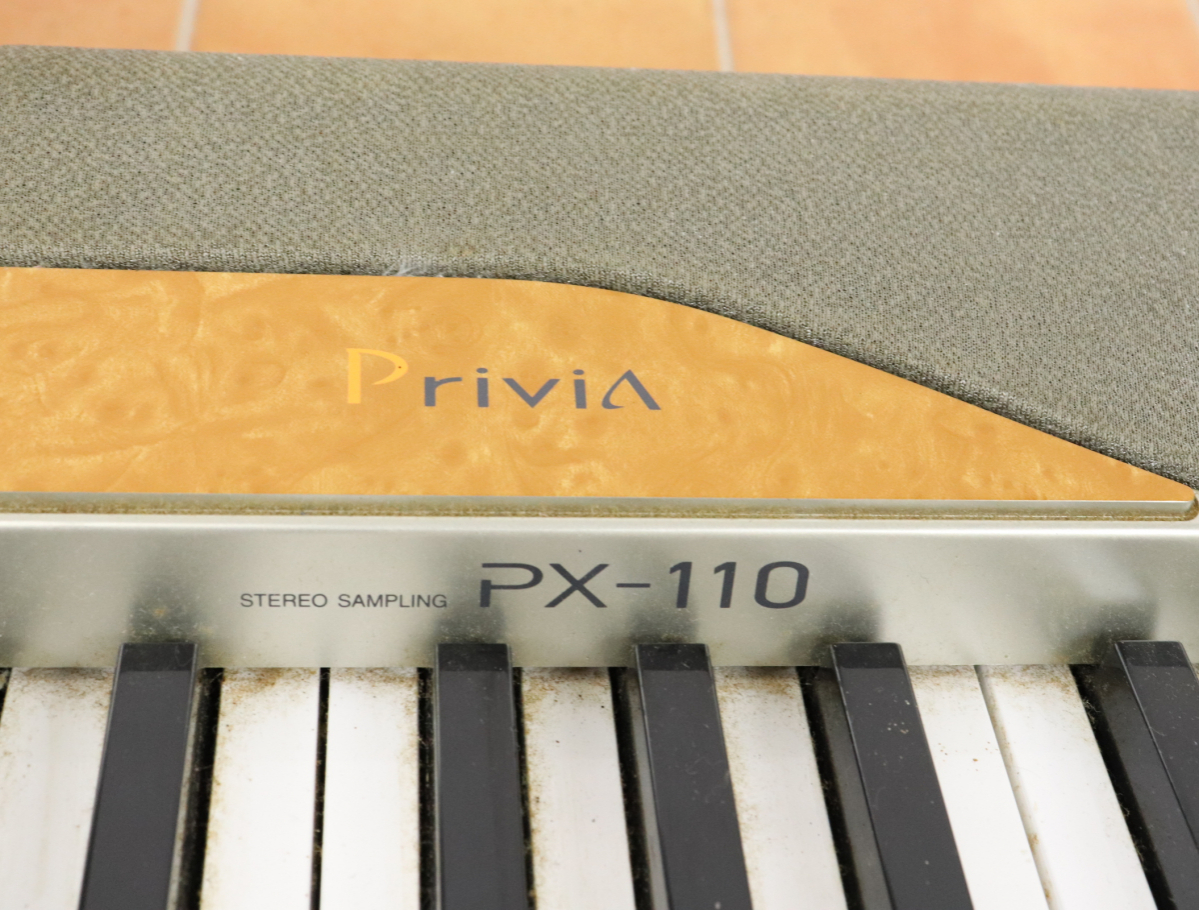 【動作OK】CASIO PX-110 Privia カシオ プリヴィア 電子ピアノ キーボード ペダル付 2006年製 鍵盤 楽器 練習 趣味 演奏 007JHMJH82_画像5