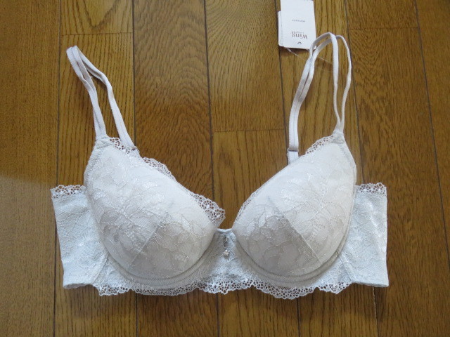 【新品】ワコールWingレシアージュ レースブラジャー B75