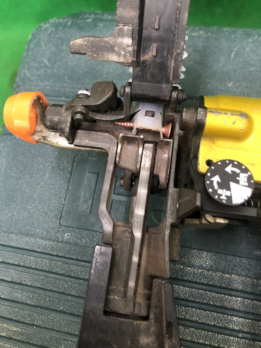 中古品】☆HITACHI 日立工機 WF4H 4mm 高圧ねじ打機 木下地用/ 中古品】☆HITACHI 日立工機 WF4H 4mm 高圧ねじ打機 木下地用/