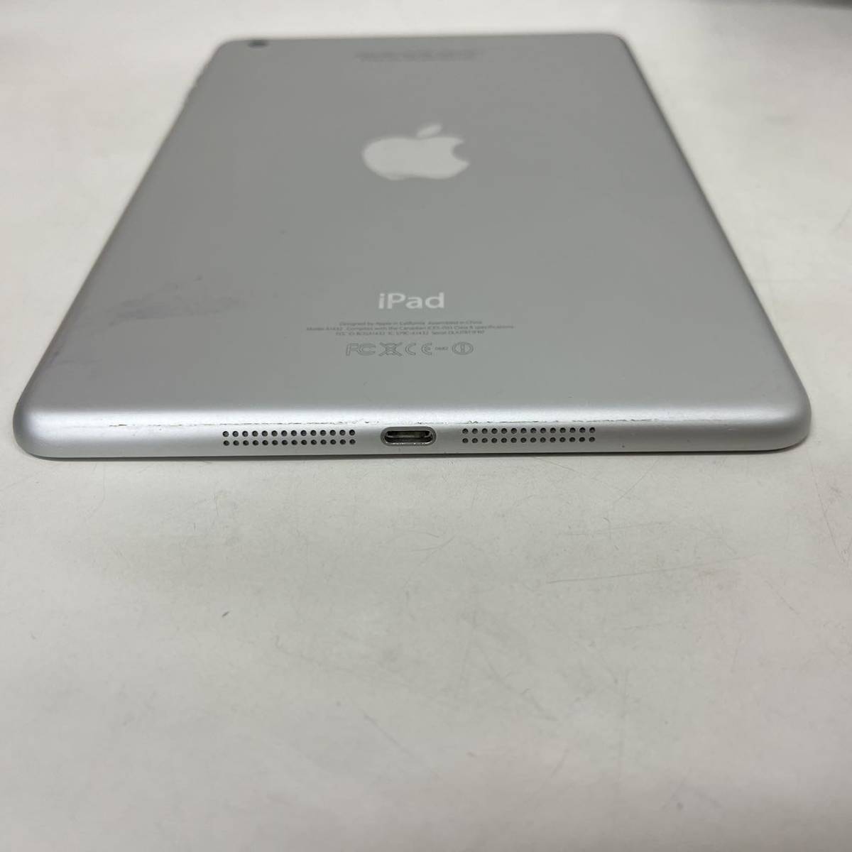 Apple iPad mini Wi-Fiモデル 32G シルバー 第1世代 A1432 本体 初期化済み_画像3