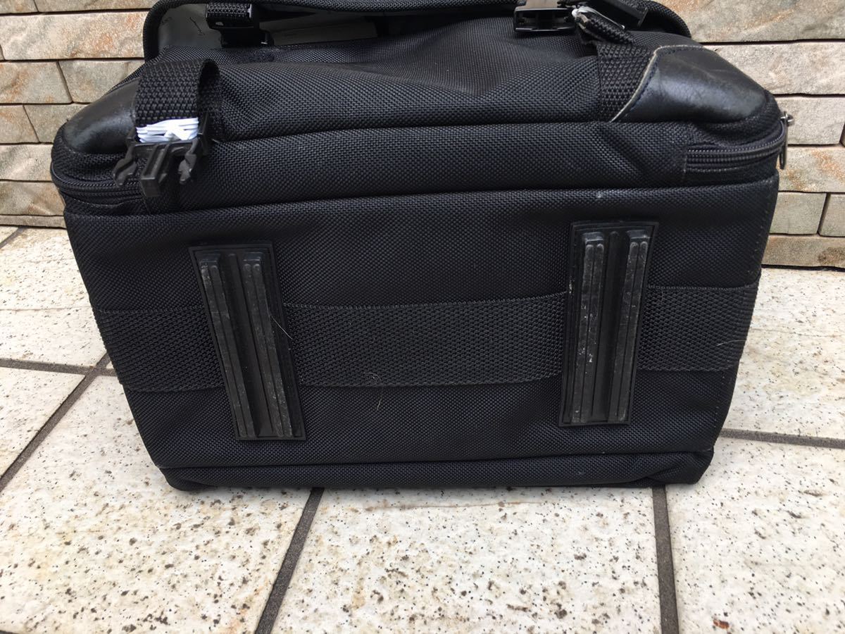 全国送料無料。中古。コスモ　COSMO BAG カメラバッグ 外寸31㎝（長辺）ｘ20 cm（短辺）ｘ21㎝（高さ）管理chiyo_画像5