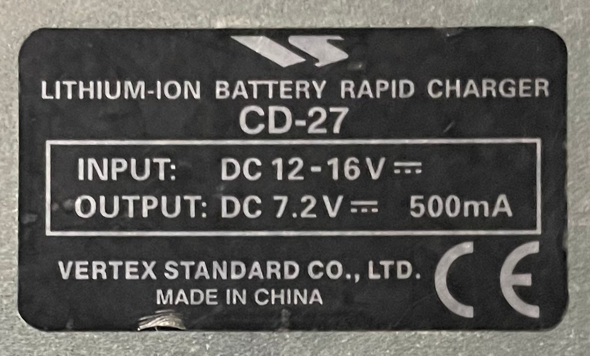 M◆STANDARD/デジタル65ch簡易無線機/VXD450U/6台セット/免許局/大容量バッテリーパック付/スピーカーマイク付/充電器6台付/動作品_画像9