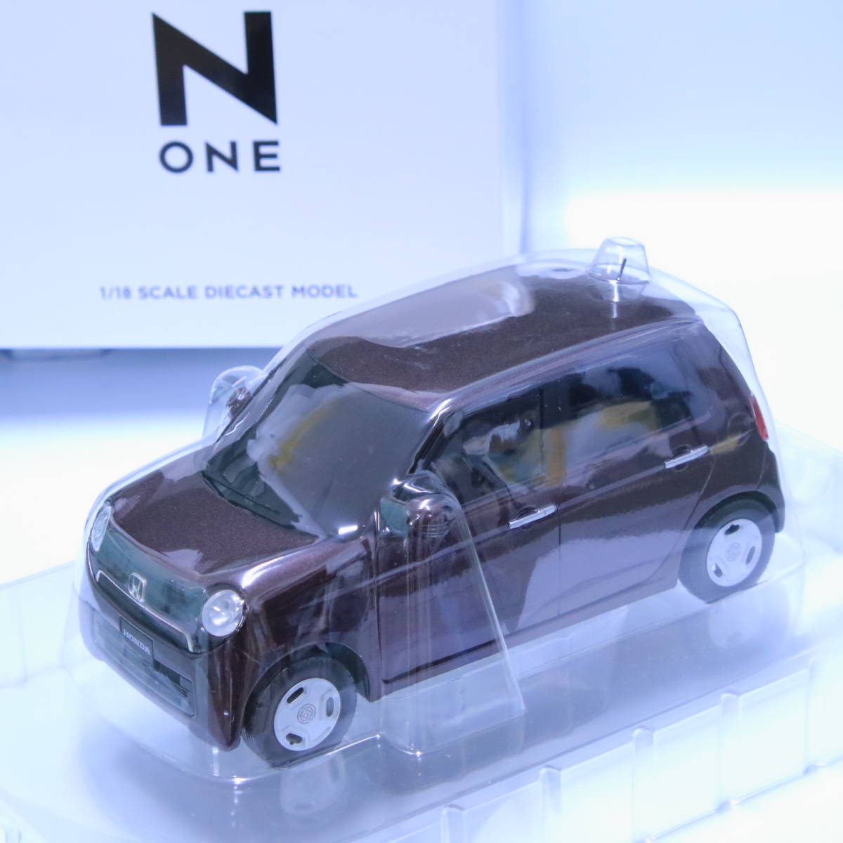 あ//A6565 【未開封・保管品】HONDA ホンダ　N ONE 1/18スケールダイキャストモデル　プレミアムディープモカ・パール　G・Lパッケージ_画像1